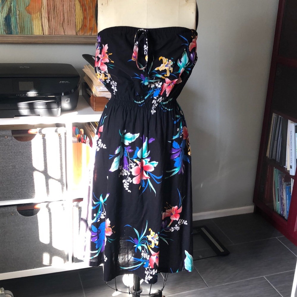 Hawaiian floral print strapless cotton dress